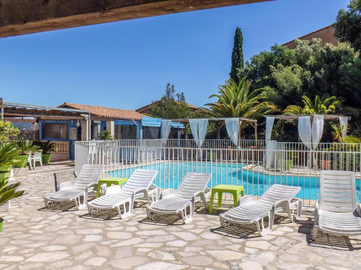 Maison Charmante A Cogolin Avec Vue Sur La Mer Et Piscine Exterior foto