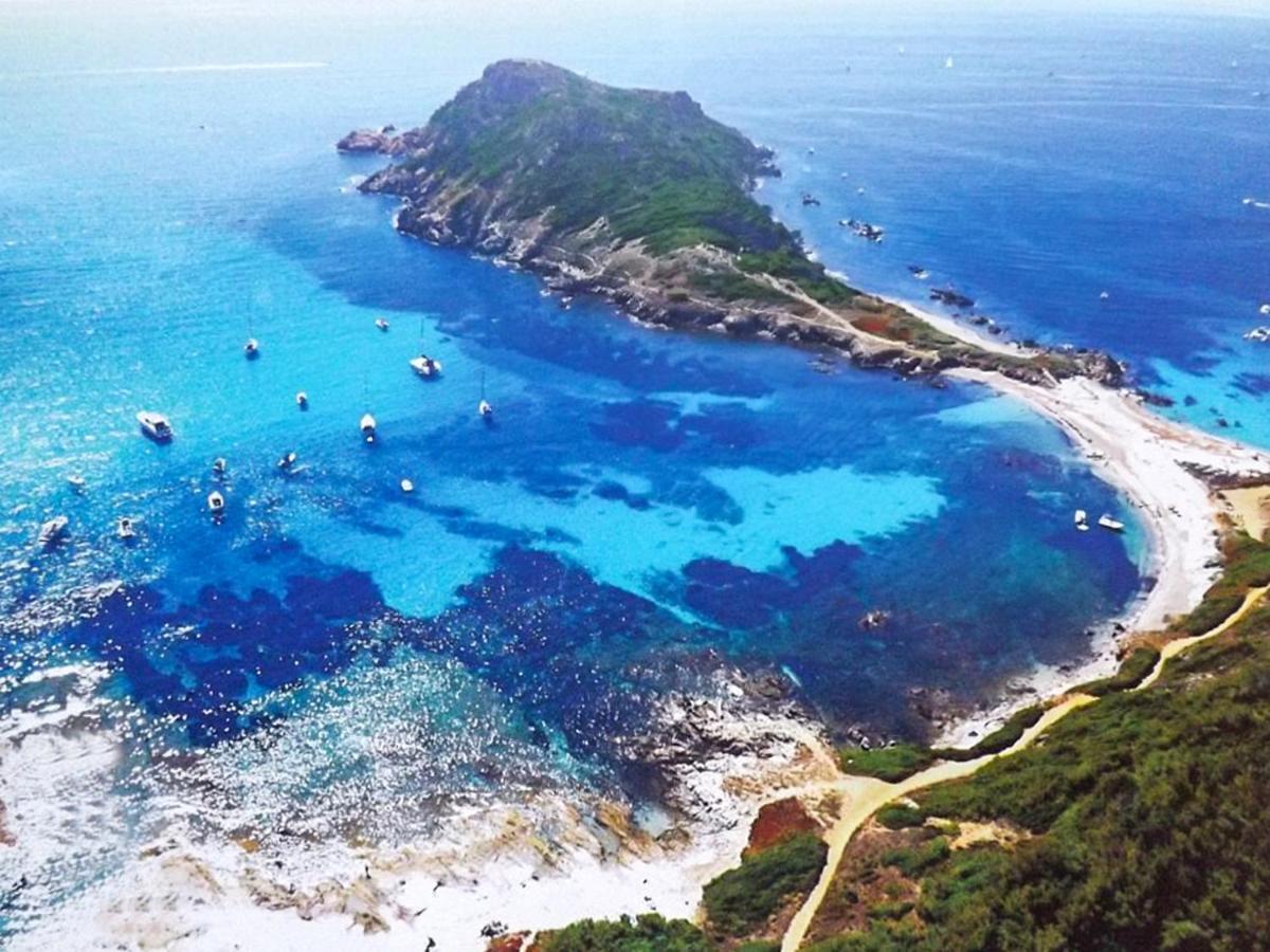 Maison Charmante A Cogolin Avec Vue Sur La Mer Et Piscine Exterior foto